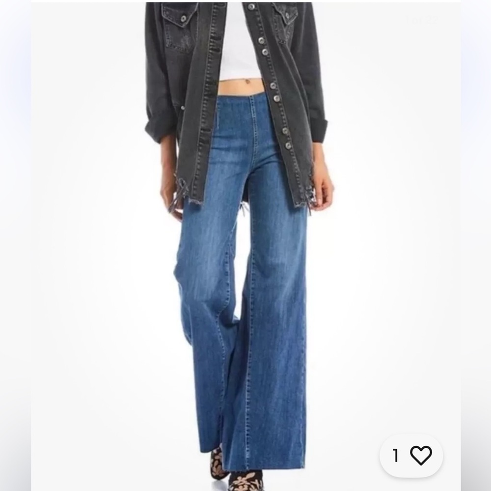 Free People We The Free Drapey Bell Bottom Jean Blue Stretch Flare Denim Size 29
